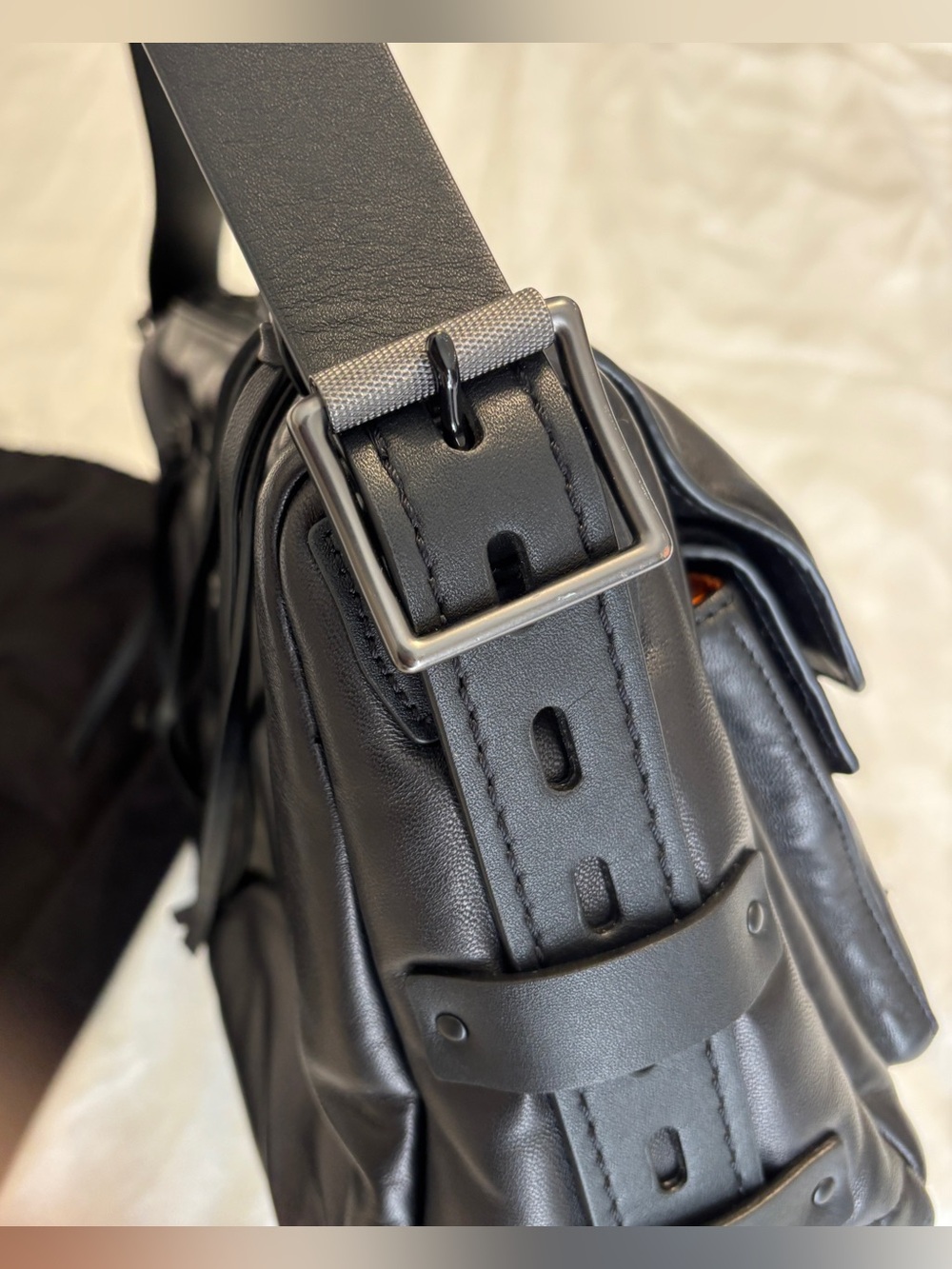Rag & bone black gunmetal puffy field messenger bag - Picture 11 of 16
